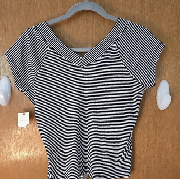 NWT, Black and White Striped Women's Top - Picture 4 of 4